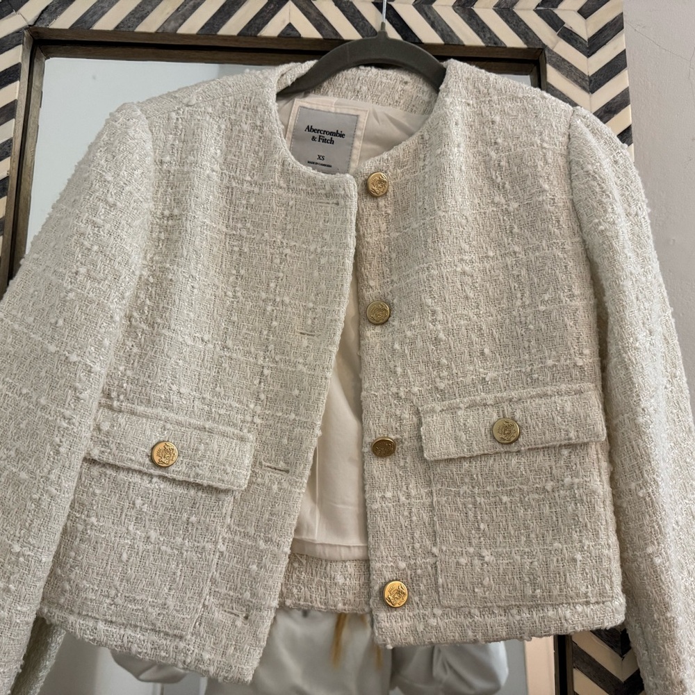 Abercrombie & Fitch Women's Beige Tweed Blazer